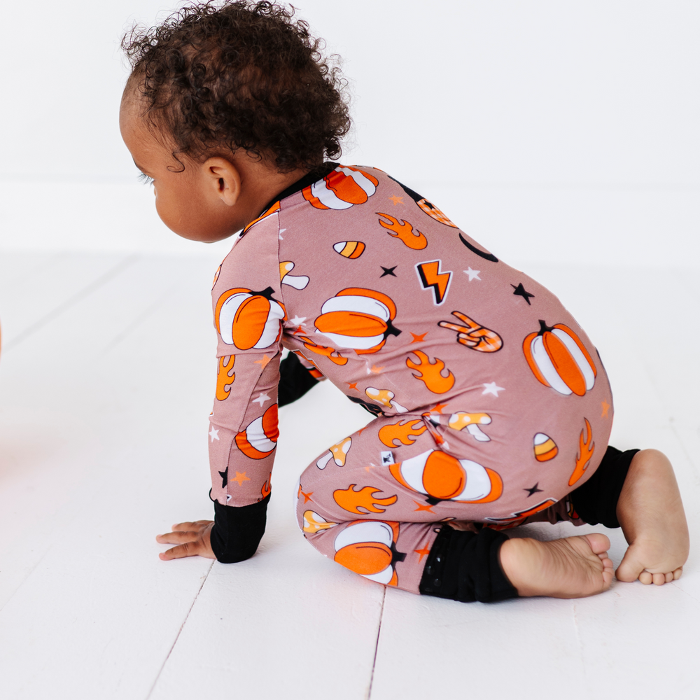 
                      
                        Baby in Retro Fall Convertible Footies by Kiki and Lulu
                      
                    