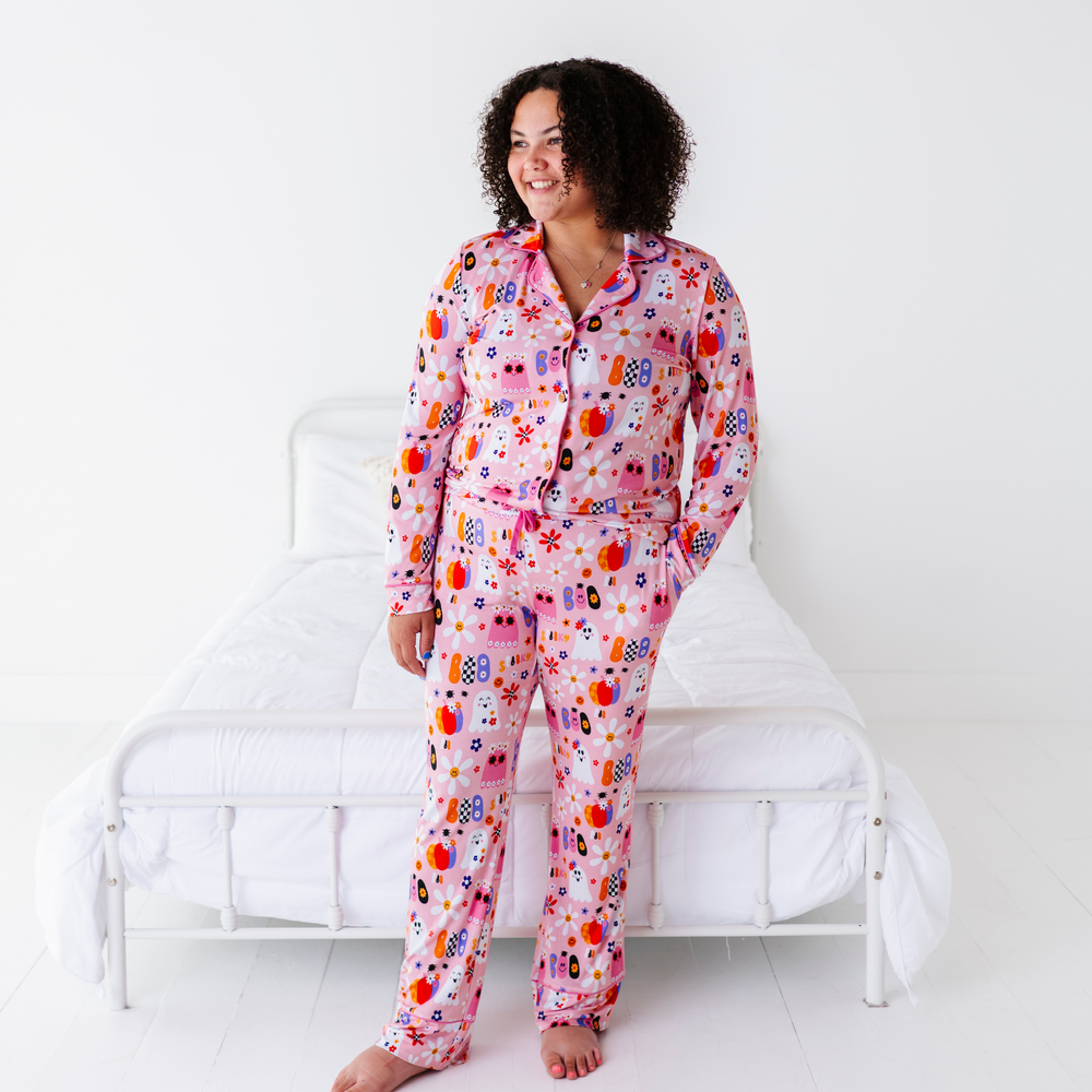 
                      
                        Retro Ghost Mom Pajamas Mom Matching
                      
                    