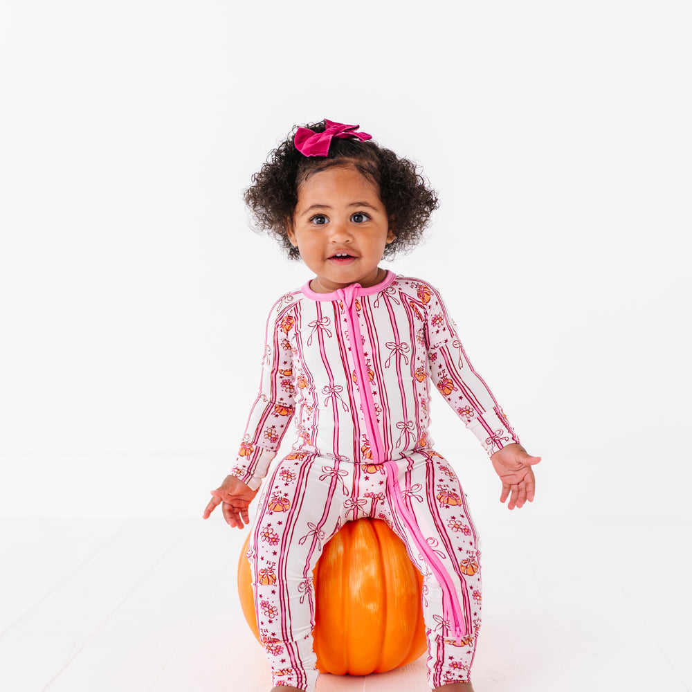 
                      
                        Pink Pumpkin Bow Convertible Footies
                      
                    